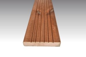 TERRACE BOARD CANCUN/OT 28X145 CLASS BC IMPREGNATED PINE IN CL. 4